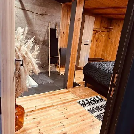 Des Faisans * Hastiere-par-dela