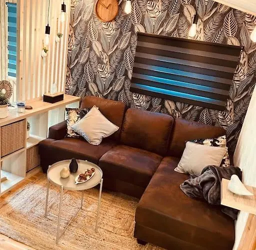 Des Faisans Hastière-par-delà